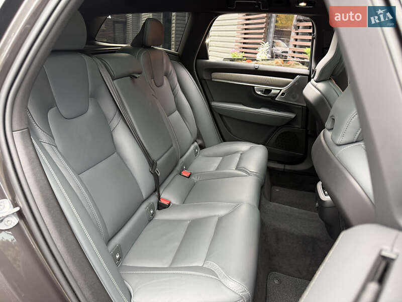 Універсал Volvo V90 Cross Country 2023 в Києві фото 13 Універсал Volvo V90 Cross Country 2023 в Києві