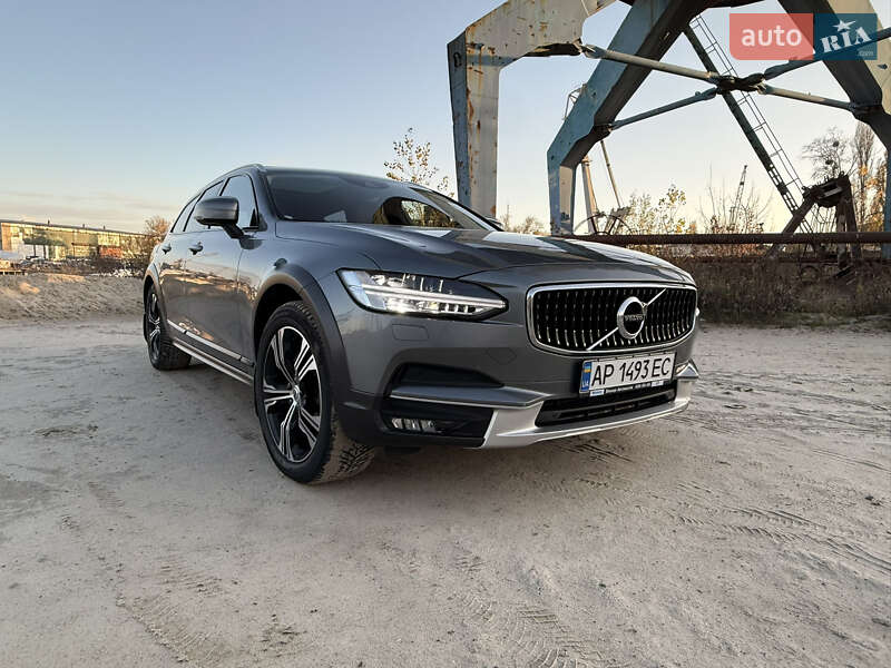 Универсал Volvo V90 Cross Country 2018 в Киеве