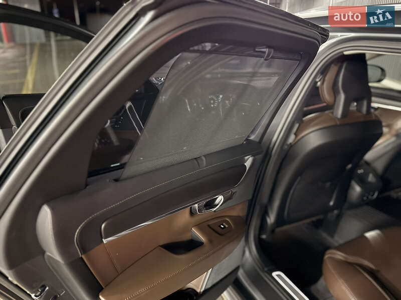 Универсал Volvo V90 Cross Country 2018 в Киеве