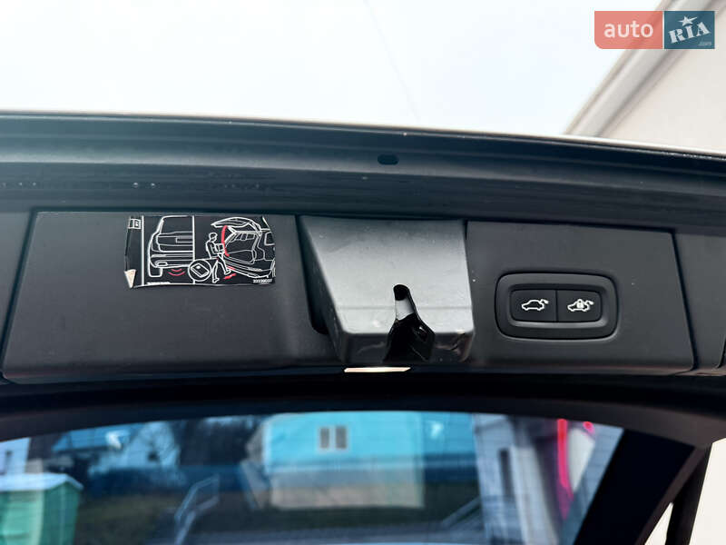 Універсал Volvo V90 Cross Country 2018 в Києві