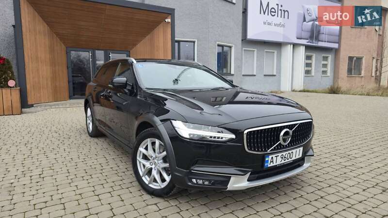 Volvo V90 Cross Country 2019