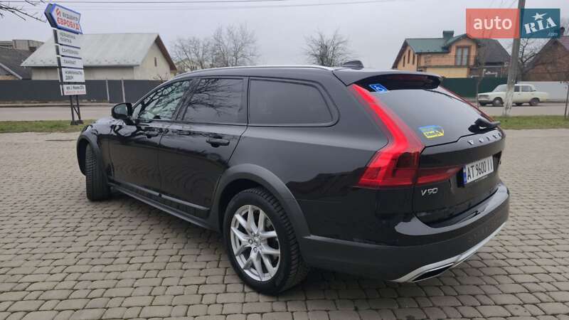 Універсал Volvo V90 Cross Country 2019 в Коломиї