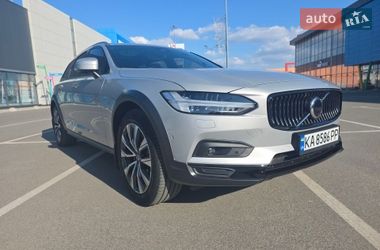 Універсал Volvo V90 Cross Country 2022 в Києві