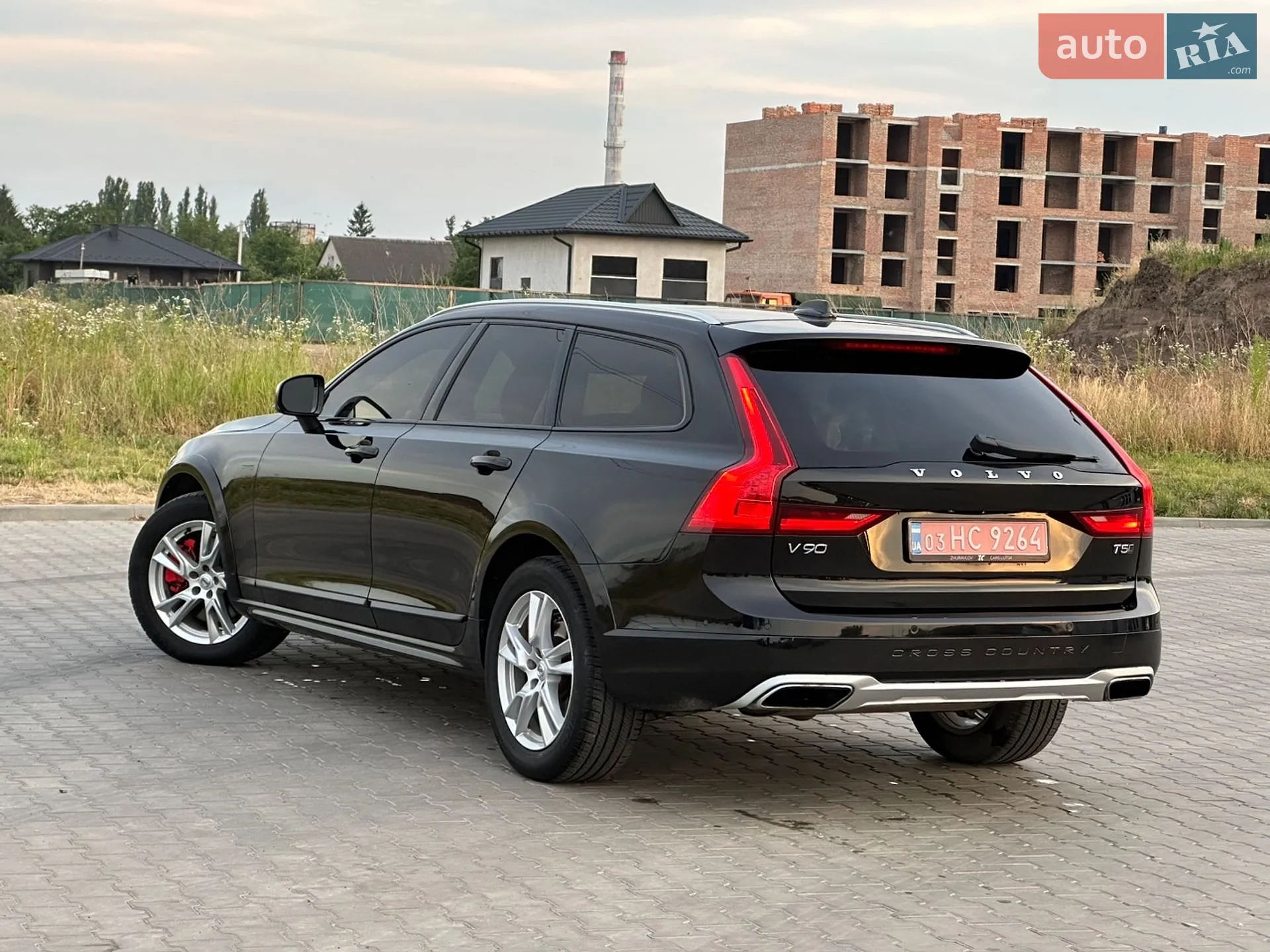 2017 Volvo V90 Cross Country - мініатюра 10