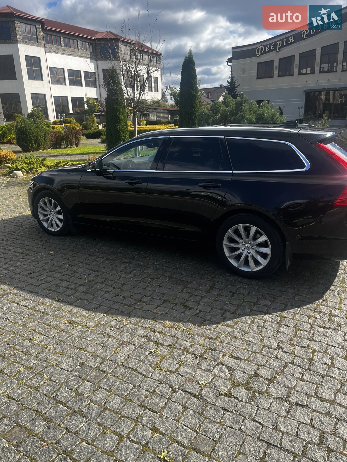 2017 Volvo V90 - мініатюра 9