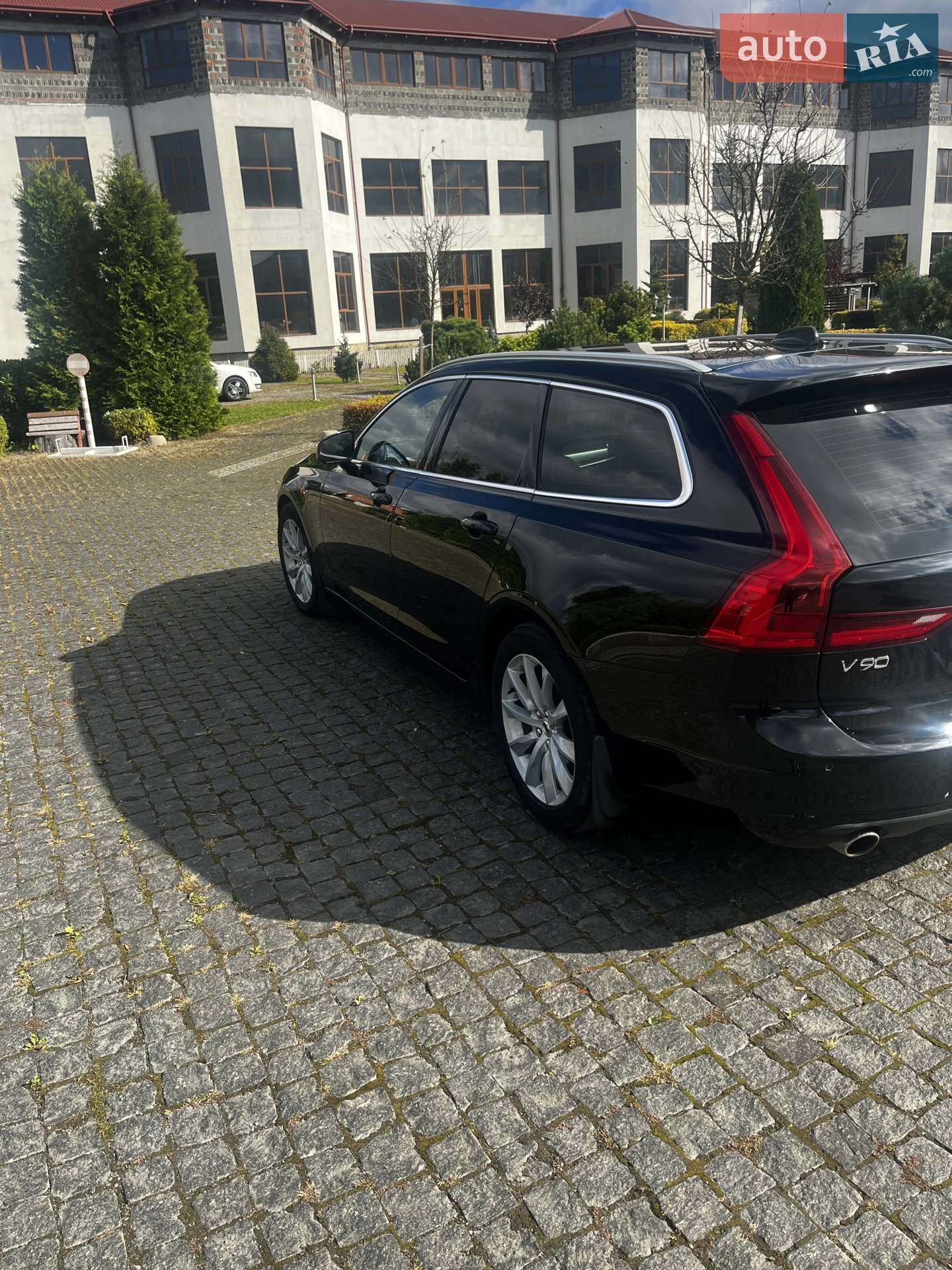 2017 Volvo V90 - мініатюра 10