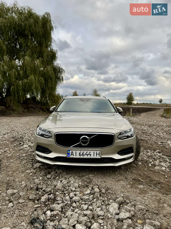 Универсал Volvo V90 2018 в Киеве