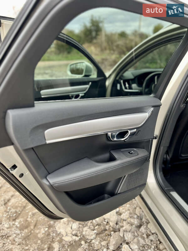 Универсал Volvo V90 2018 в Киеве
