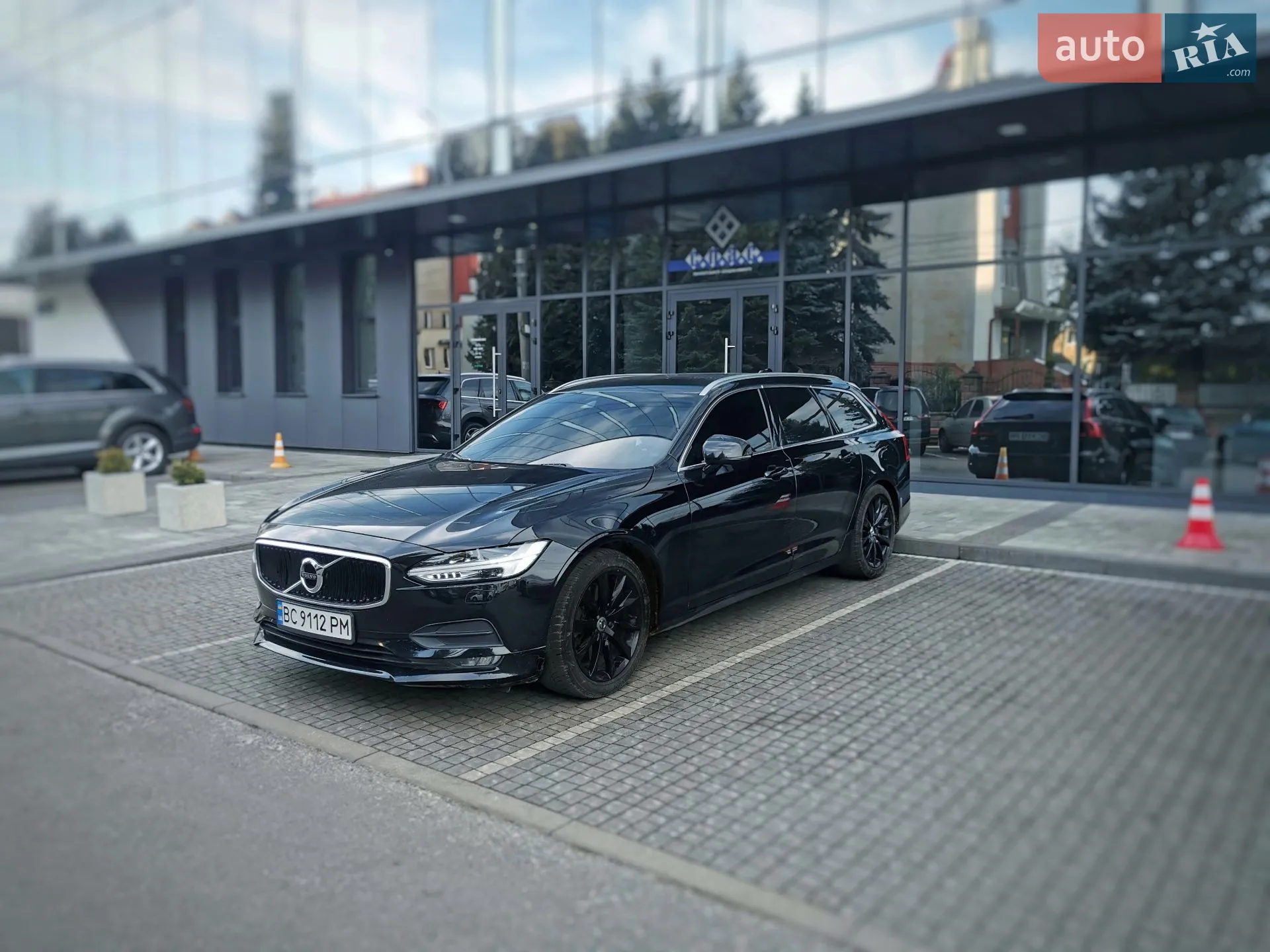 2017 Volvo V90 - мініатюра 11