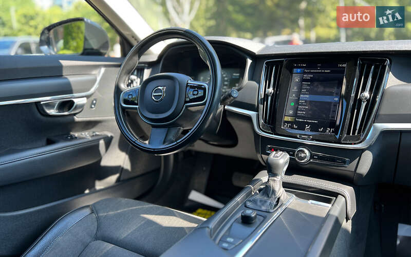 Универсал Volvo V90 2017 в Львове