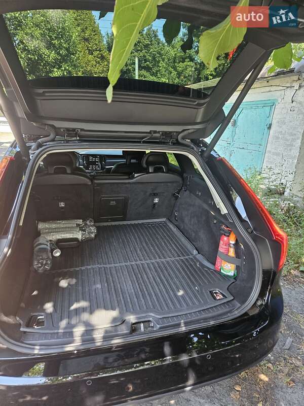 Універсал Volvo V90 2017 в Першотравенську