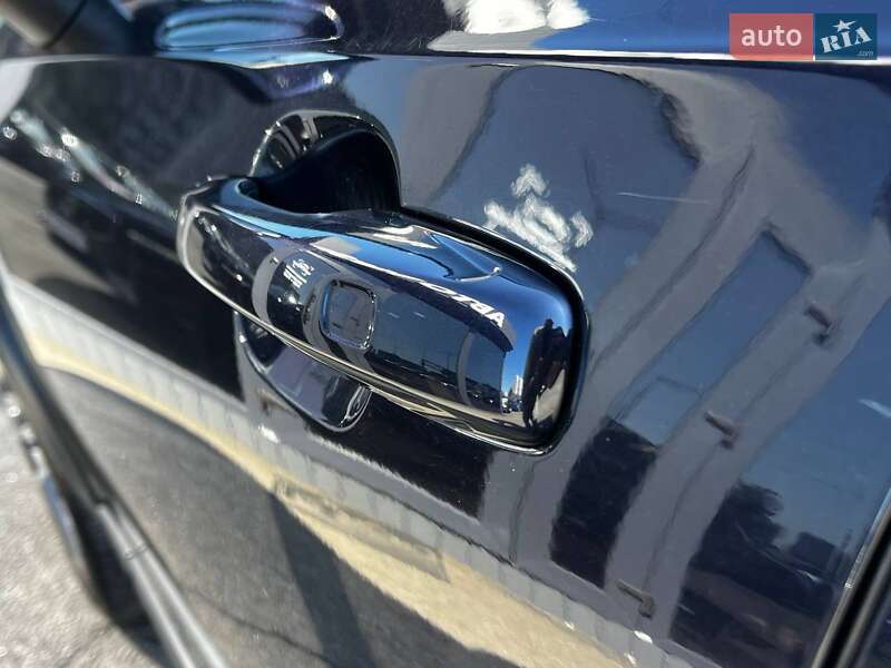 Универсал Volvo V90 2017 в Киеве фото 8 Универсал Volvo V90 2017 в Киеве