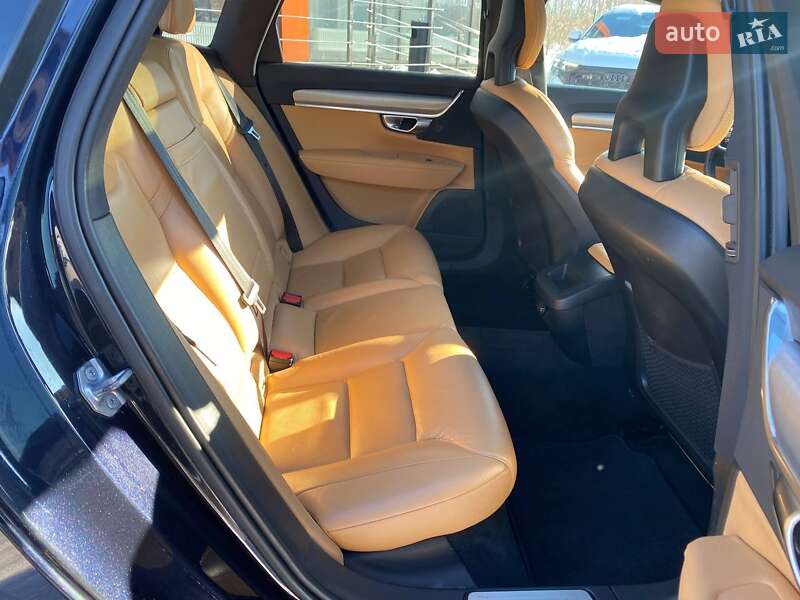 Универсал Volvo V90 2017 в Львове фото 20 Универсал Volvo V90 2017 в Львове
