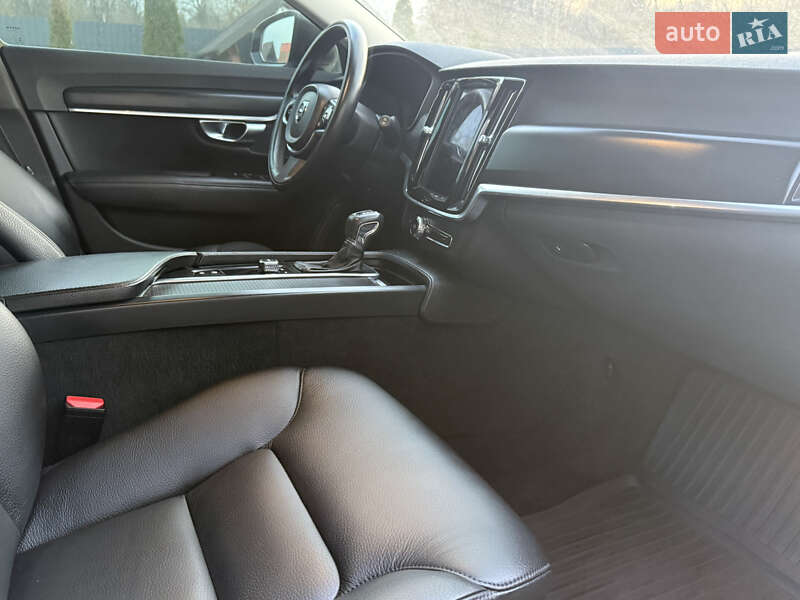 Универсал Volvo V90 2017 в Иршаве фото 24 Универсал Volvo V90 2017 в Иршаве
