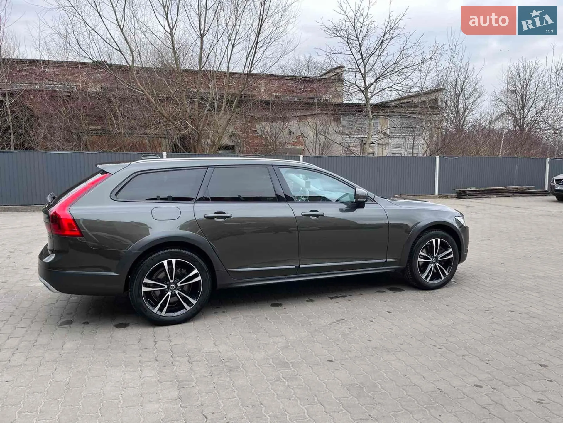 2017 Volvo V90 - мініатюра 22