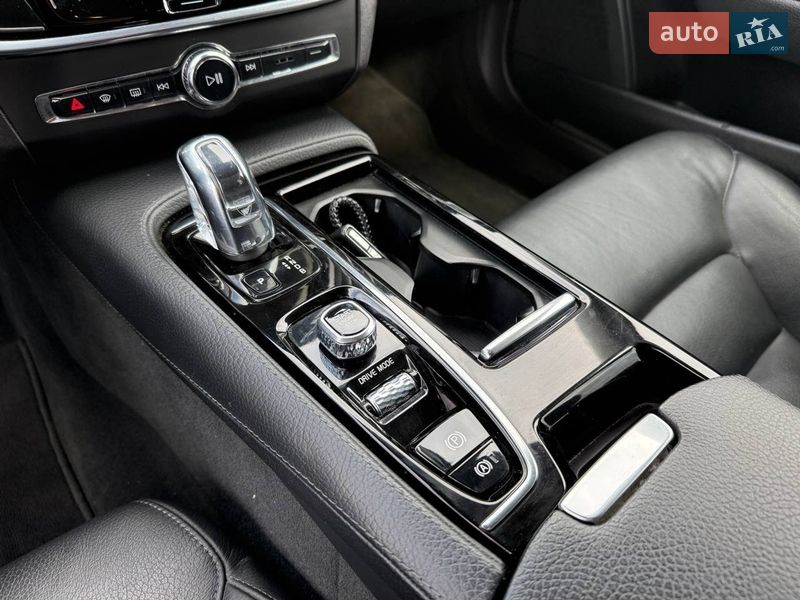 Універсал Volvo V90 2017 в Стрию