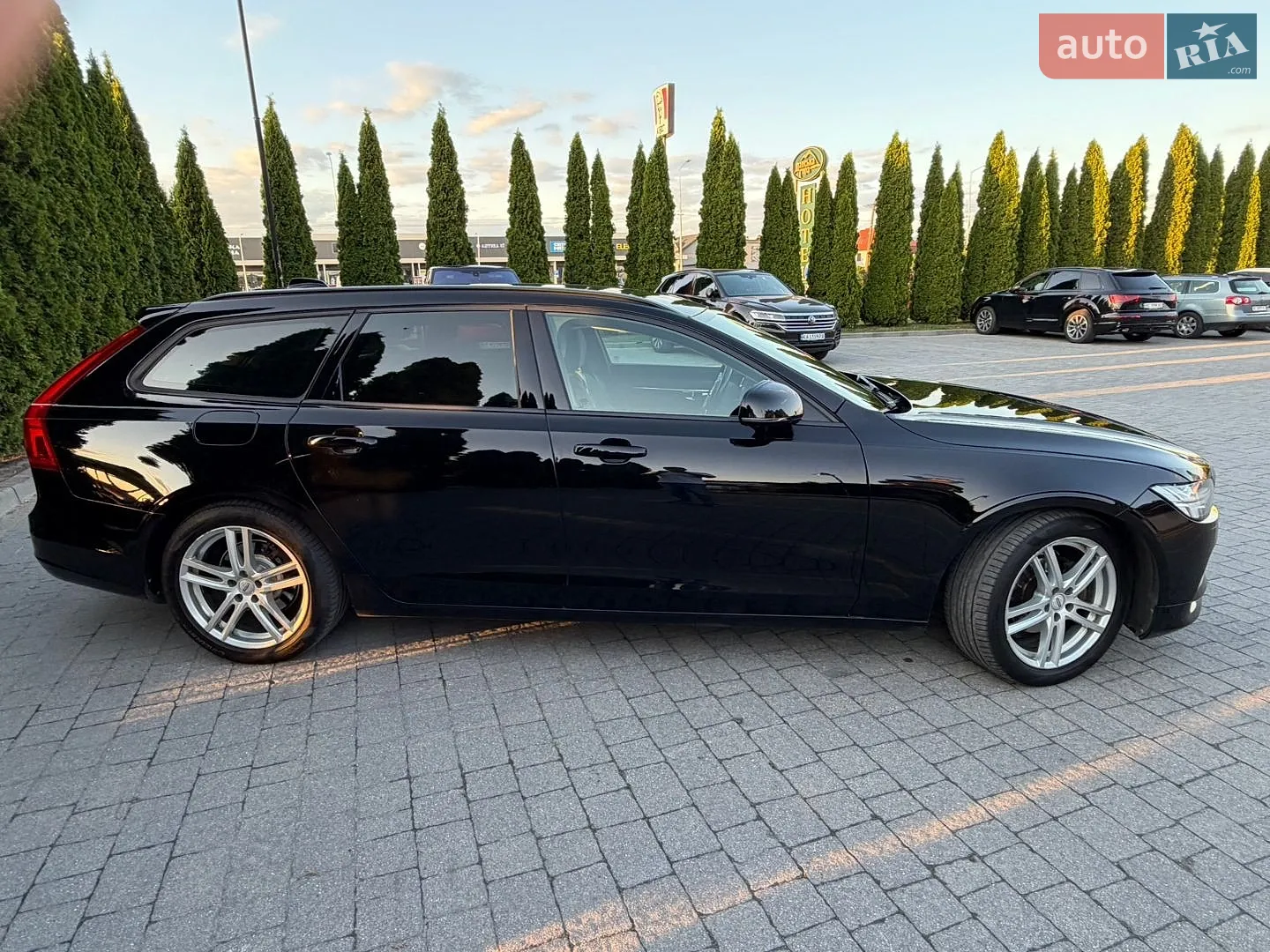 2017 Volvo V90 - мініатюра 4