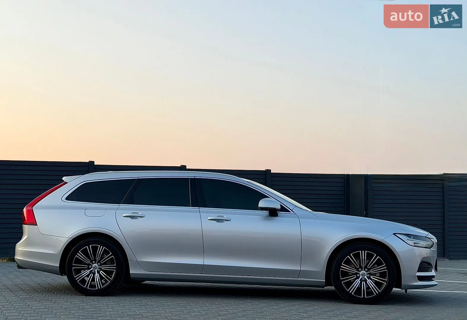 2017 Volvo V90 - мініатюра 30