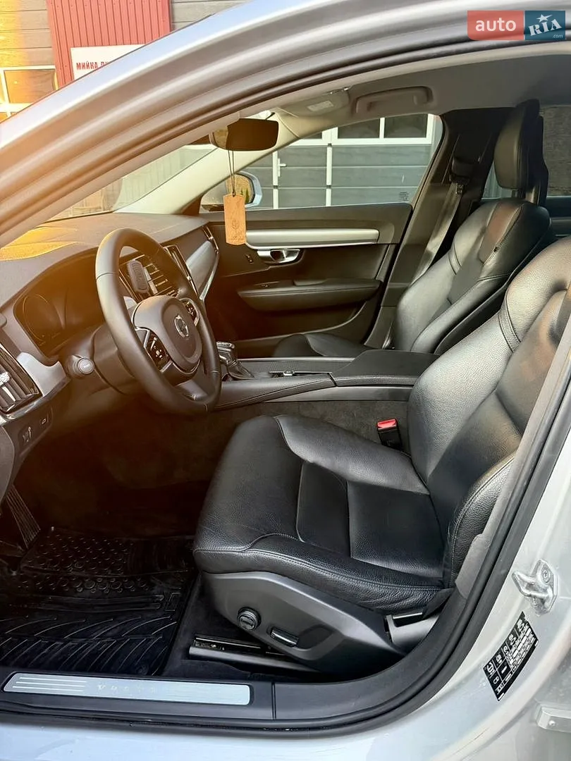2017 Volvo V90 - мініатюра 90