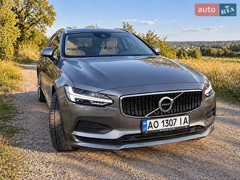 Volvo V90