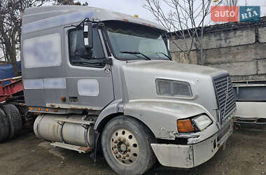 Тягач Volvo VNL 430 2005 в Одессе