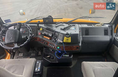 Самосвал Volvo VNL 660 2002 в 