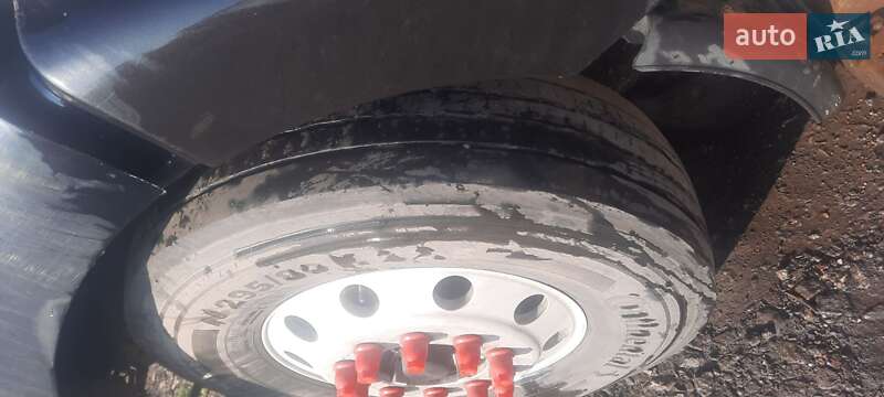 Тягач Volvo VNL 660 2001 в Одесі