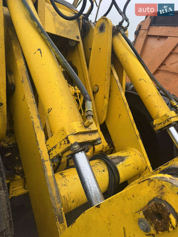 Аварийно-ремонтные машины Volvo VNL 660 1989 в Умани