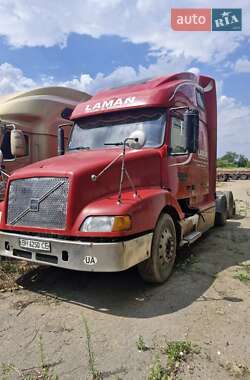 Тягач Volvo VNL 660 2002 в Одессе