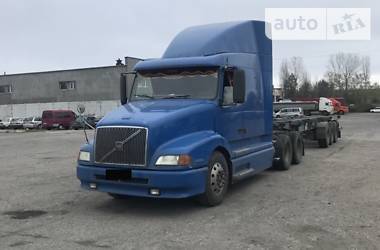 Тягач Volvo VNL 670 2001 в Одесі