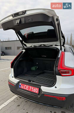 Позашляховик / Кросовер Volvo XC40 Recharge 2024 в 