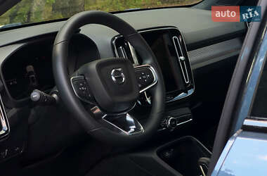 Внедорожник / Кроссовер Volvo XC40 Recharge 2021 в 