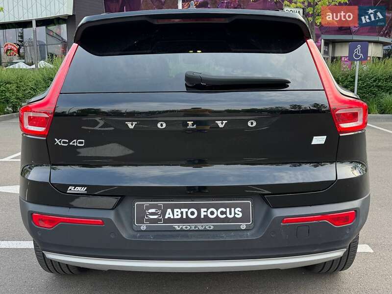 Внедорожник / Кроссовер Volvo XC40 Recharge 2021 в Киеве