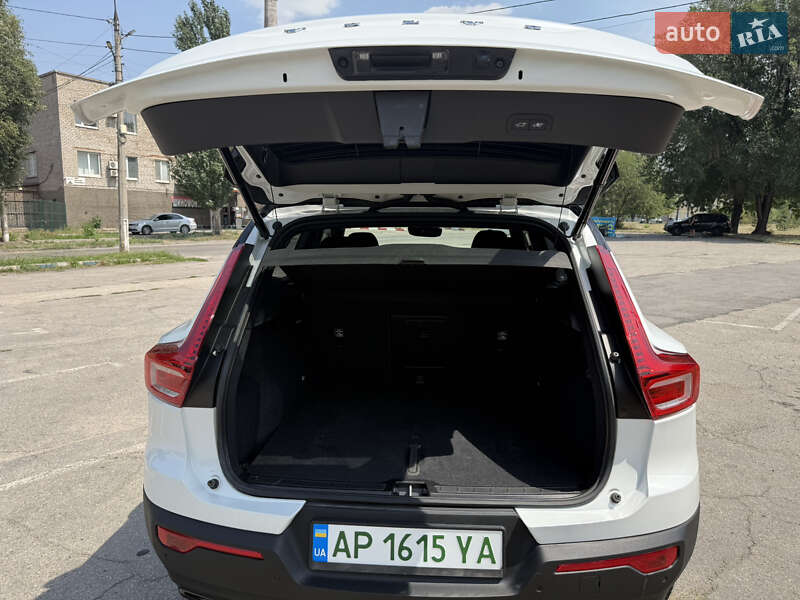 Внедорожник / Кроссовер Volvo XC40 Recharge 2022 в Запорожье
