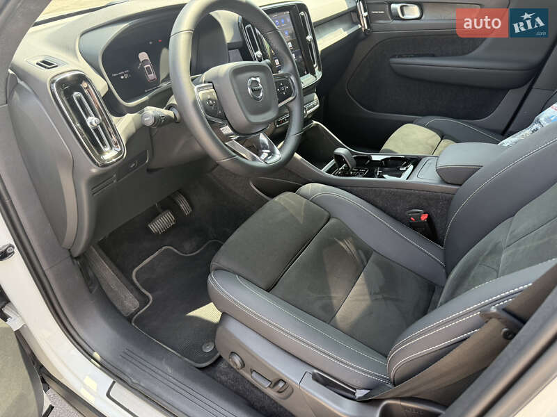 Внедорожник / Кроссовер Volvo XC40 Recharge 2022 в Запорожье