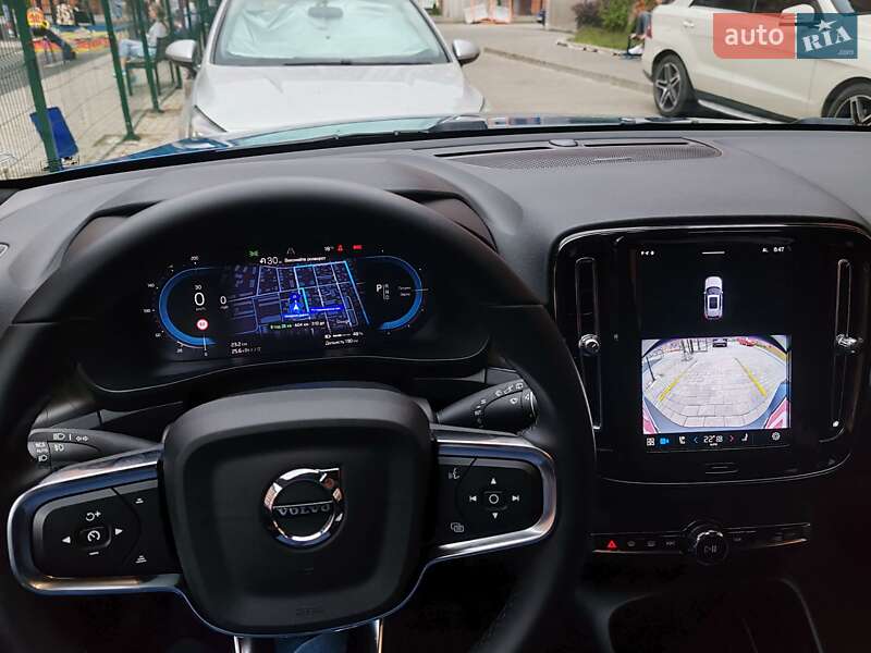 Позашляховик / Кросовер Volvo XC40 Recharge 2023 в Чернівцях