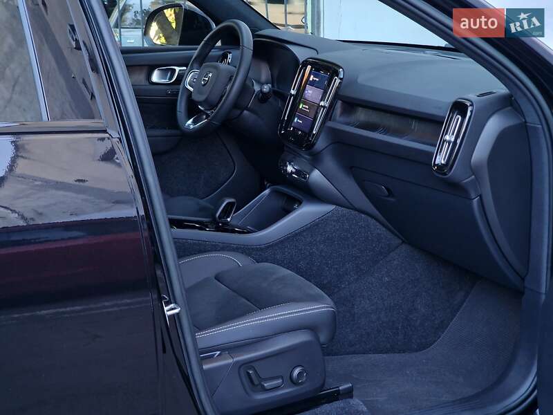 Внедорожник / Кроссовер Volvo XC40 Recharge 2022 в Одессе