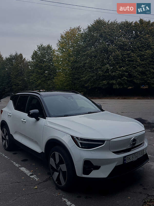 Внедорожник / Кроссовер Volvo XC40 Recharge 2023 в 