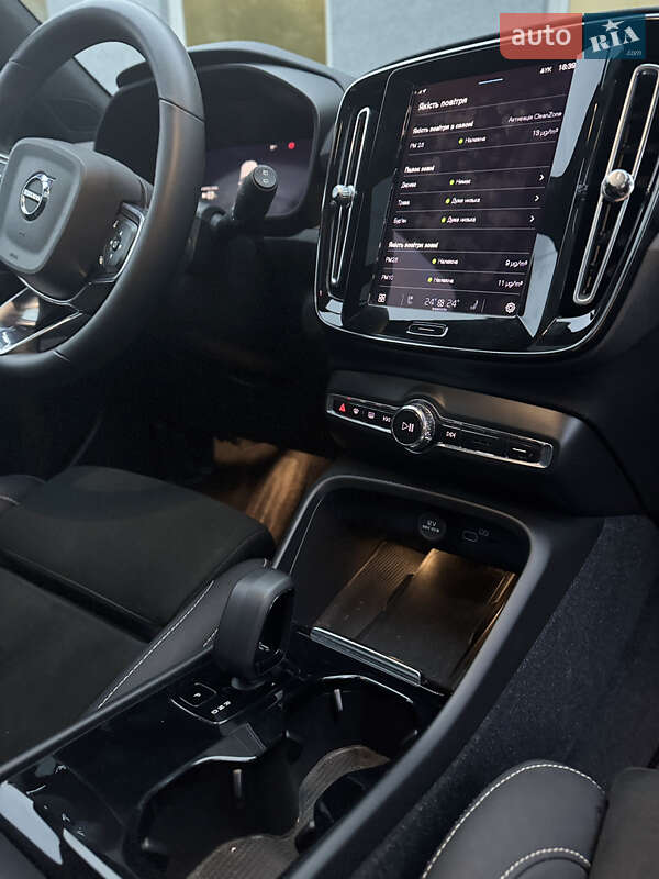 Внедорожник / Кроссовер Volvo XC40 Recharge 2022 в Ровно