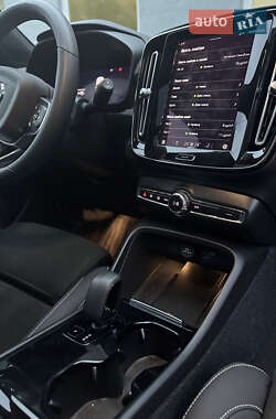 Внедорожник / Кроссовер Volvo XC40 Recharge 2023 в 