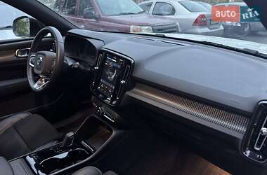 Внедорожник / Кроссовер Volvo XC40 Recharge 2021 в 