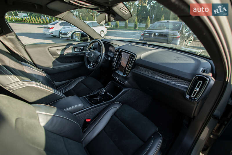 Внедорожник / Кроссовер Volvo XC40 Recharge 2021 в Львове