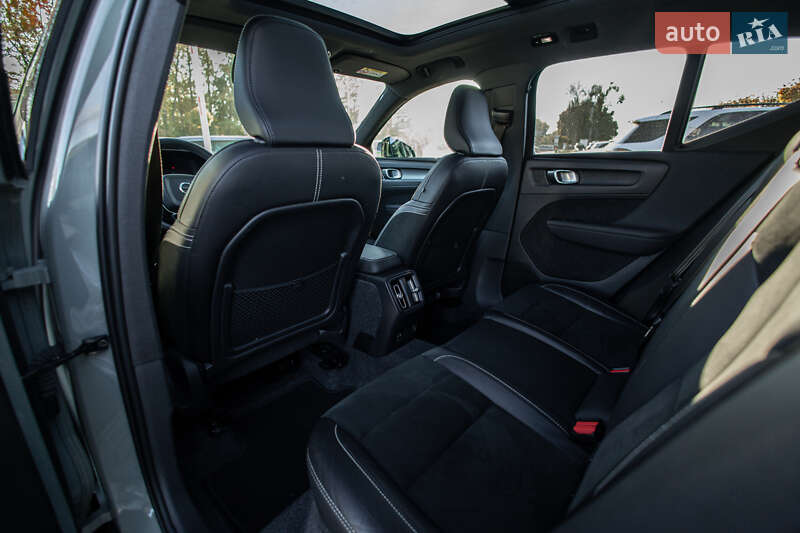 Внедорожник / Кроссовер Volvo XC40 Recharge 2021 в Львове