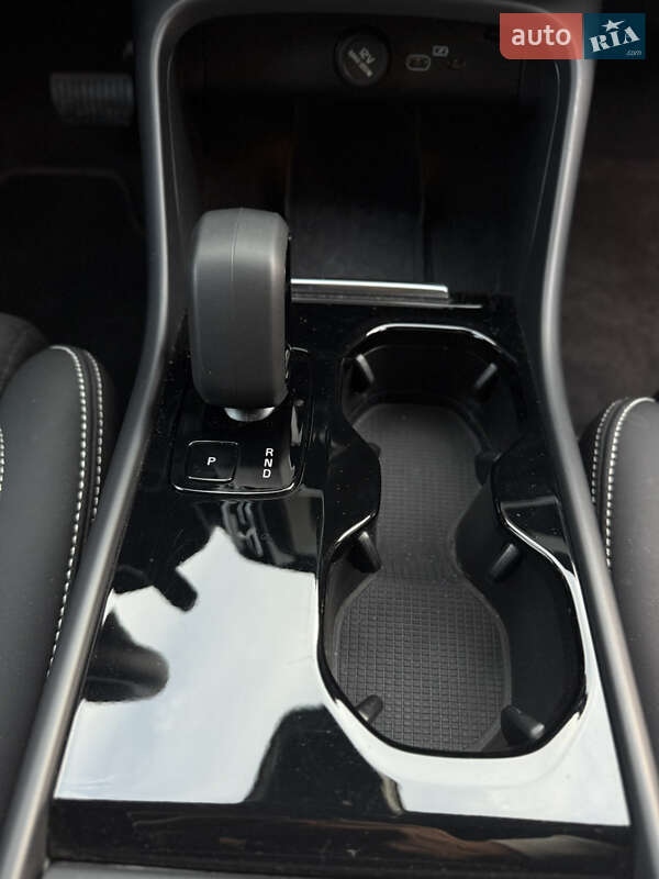 Позашляховик / Кросовер Volvo XC40 Recharge 2023 в Знам'янці фото 12 Позашляховик / Кросовер Volvo XC40 Recharge 2023 в Знам'янці