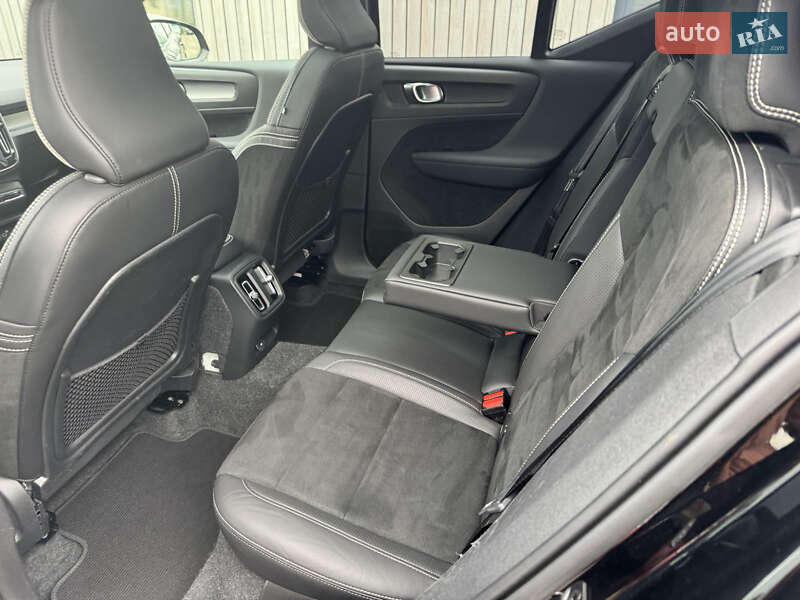 Позашляховик / Кросовер Volvo XC40 Recharge 2020 в Тернополі