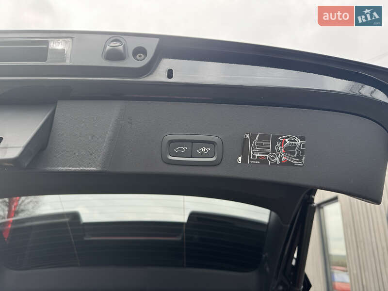 Позашляховик / Кросовер Volvo XC40 Recharge 2020 в Тернополі