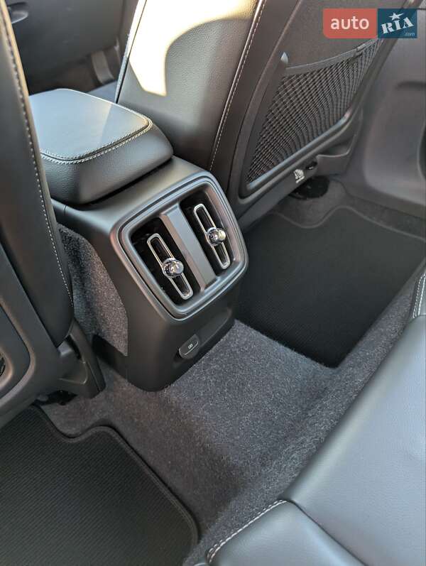 Позашляховик / Кросовер Volvo XC40 Recharge 2021 в Рівному