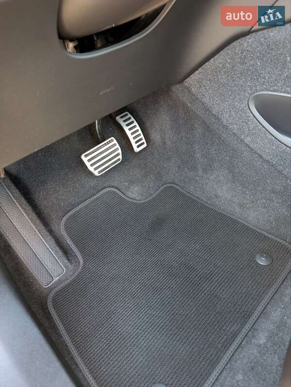 Позашляховик / Кросовер Volvo XC40 Recharge 2021 в Рівному