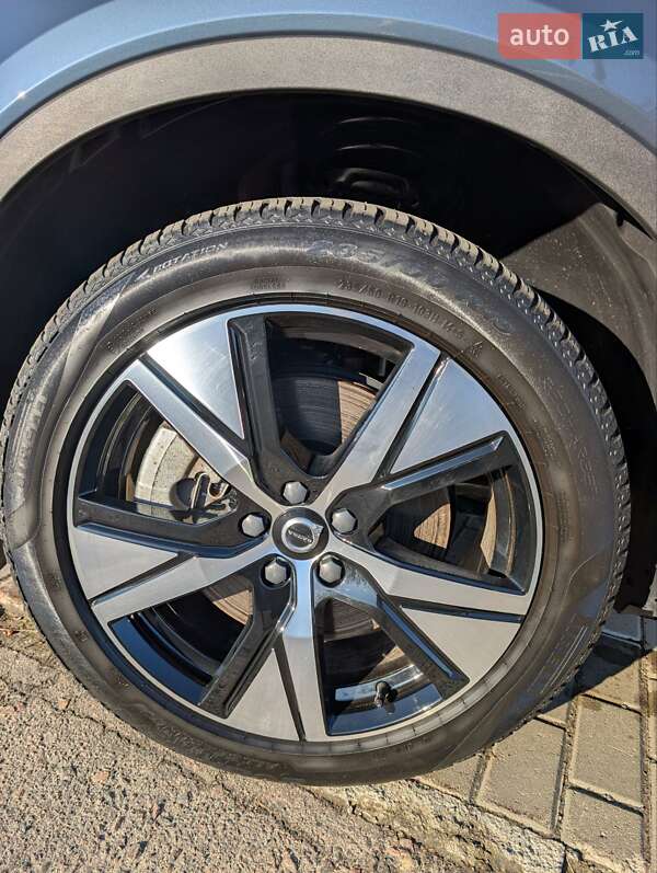 Позашляховик / Кросовер Volvo XC40 Recharge 2021 в Рівному