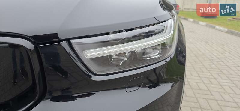 Позашляховик / Кросовер Volvo XC40 Recharge 2021 в Тернополі